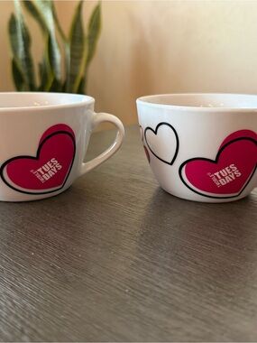 T Mobile, White Ceramic Mug Set with Hot Pink Heart Design - Tuesday Theme